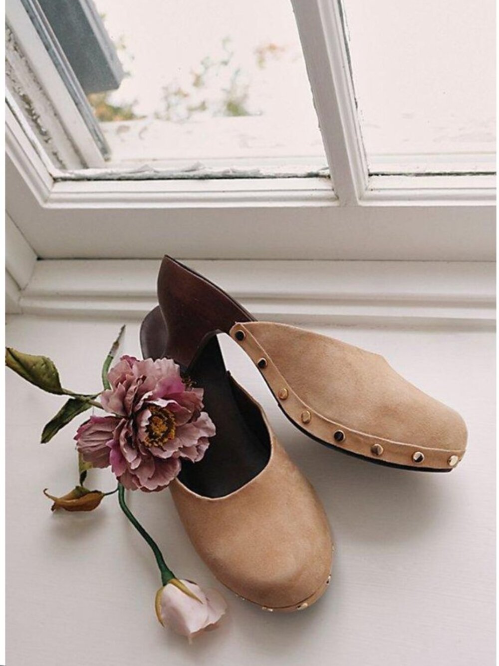 Free People x Jeffrey Campbell Blakeney Mini Clogs Cloguettes Natural Suede – NI